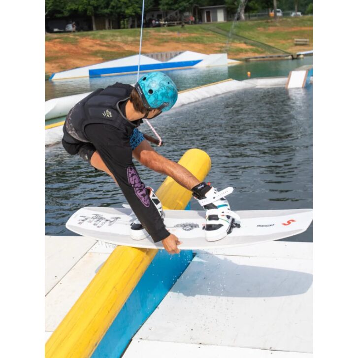 Slingshot Friend-Ship Wakeboard 2026