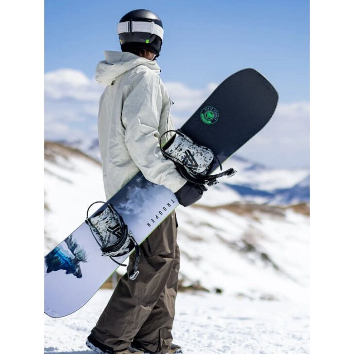 Never Summer Trooper Snowboard 2026