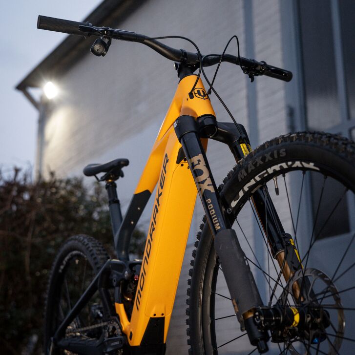 Mondraker Crafty Carbon RR S (Dense Yellow)